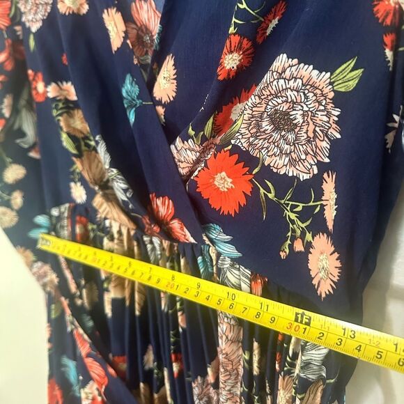 PrettyLittleThing Pink Blue Long Sleeve V-Neck Sheath Dress - Picture 8 of 10